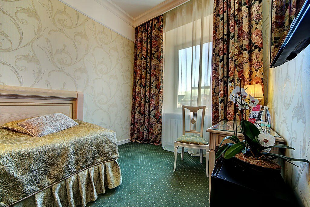 Гостиница Золотой Треугольник Санкт-Петербург