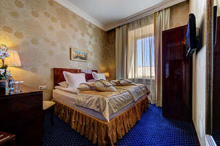 Гостиница Золотой треугольник Санкт-Петербург Двухместный номер «Комфорт» с 1 кроватью или 2 отдельными кроватями-1