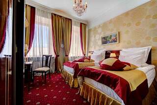 Гостиница Золотой треугольник Санкт-Петербург Двухместный номер Делюкс с 1 кроватью или 2 отдельными кроватями-13