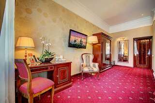 Гостиница Золотой Треугольник Санкт-Петербург Делюкс-5