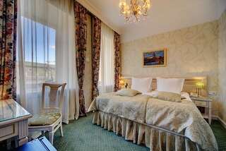 Гостиница Золотой треугольник Санкт-Петербург Улучшенный двухместный номер с 1 кроватью или 2 отдельными кроватями-7